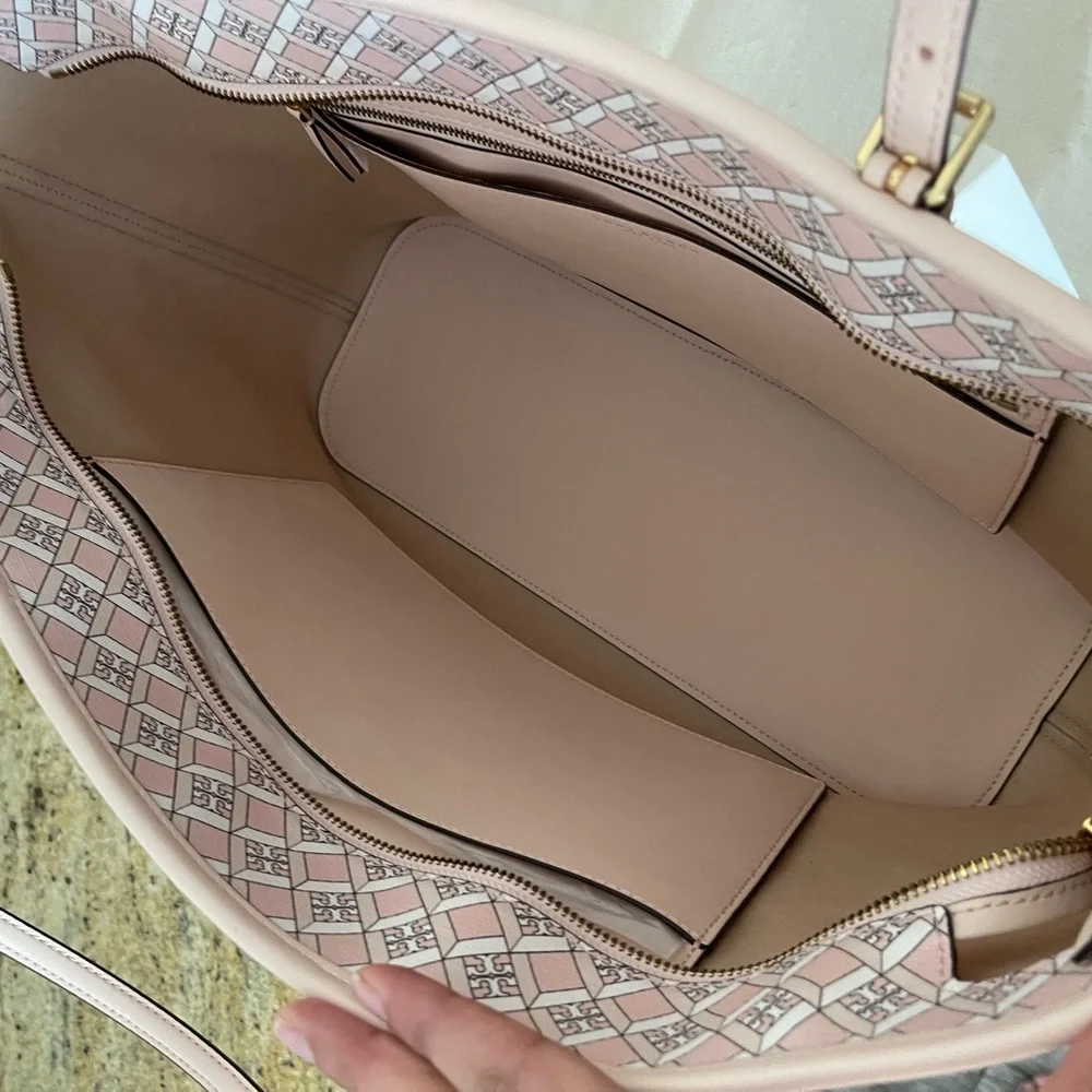 New Tory Burch geo logo targe zip tote - Picture 7 of 10